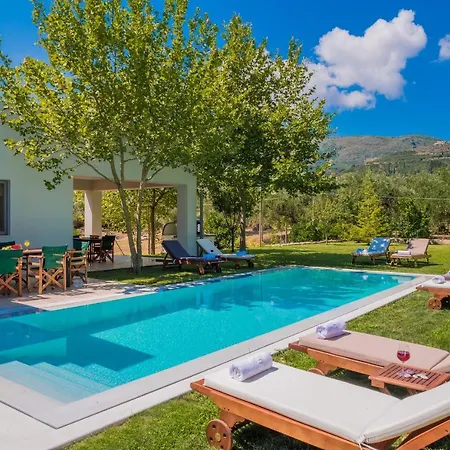 Verano - Private Heated Pool Villa Lagopodhon