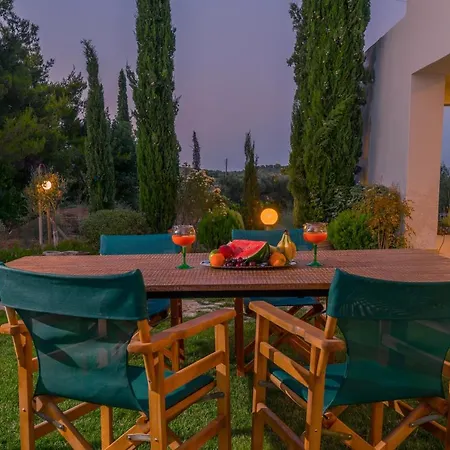 Verano - Private Heated Pool וילה Lagopodhon