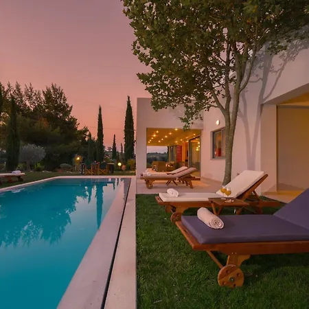 Verano - Private Heated Pool