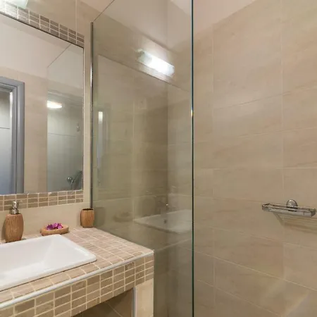 Verano - Private Heated Pool וילה Lagopodhon